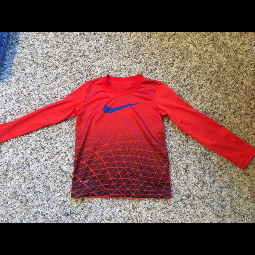 Boys Nike shirt